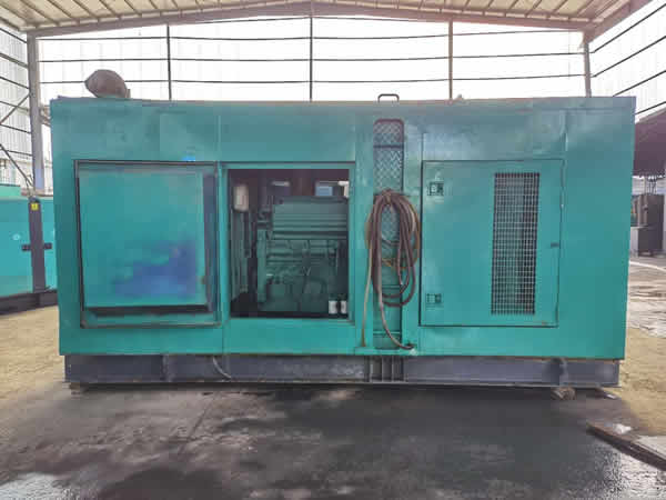 200KW發(fā)電機(jī)組